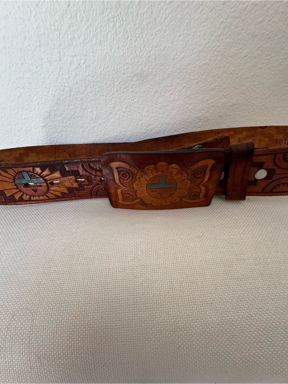 Hand-Tooled Brown Genuine Leather Hand Painted Native Aztec Belt SZ 34 - Picture 2 of 8